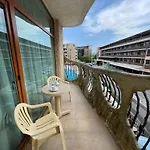 Grenada - By The Апартаменти