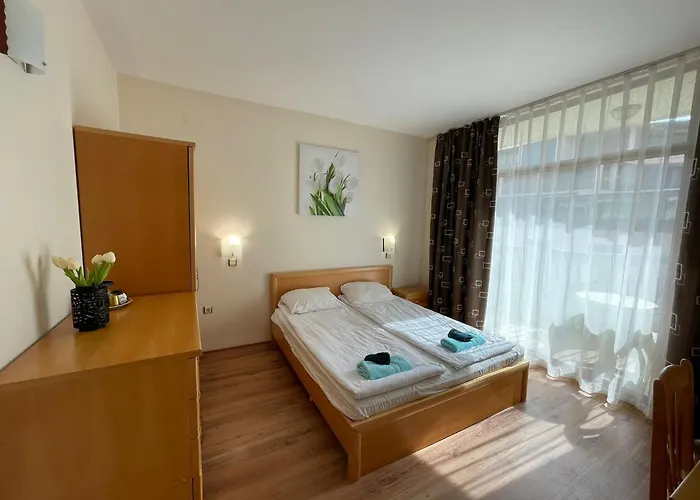 Grenada - By The 阳光海滩