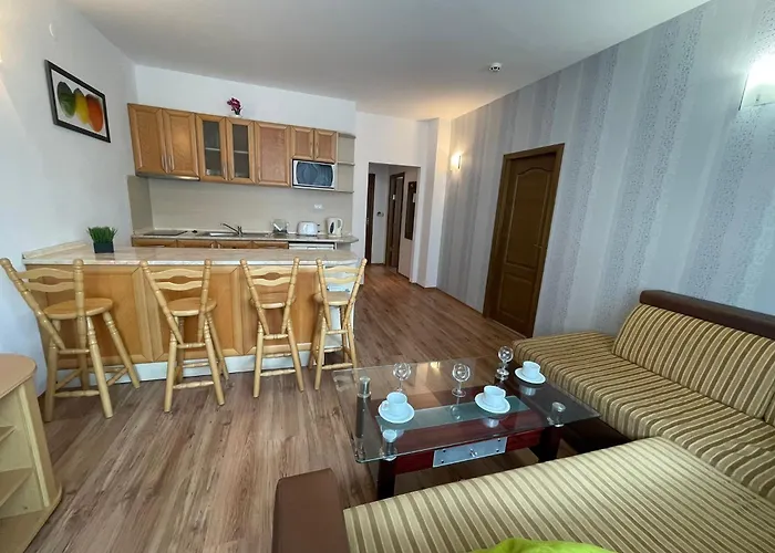 Grenada - By The * Slăntjev Brjag